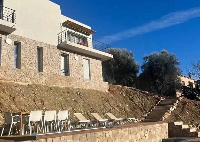 La Costiere Villa